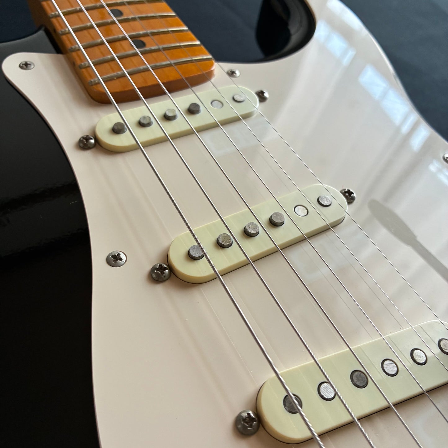 Edwards by ESP E-SE-93M/LT BLACK [Excellent] 2014 Seymour Duncan Lacquer Taste Finish SKB Hard Case Included