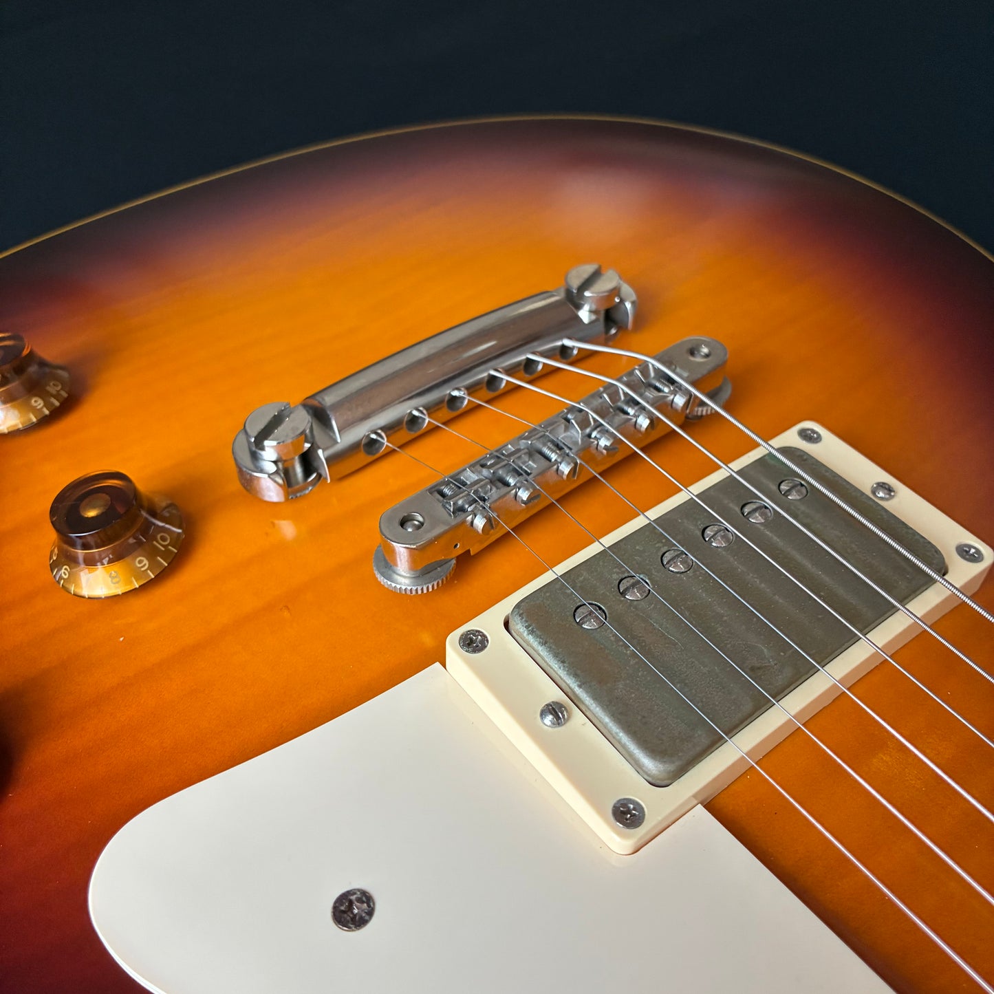Edwards by ESP E-LP-98LTS Tobacco Sunburst [Very Good] 2011 Seymour Duncan Super lightweight 3.45kg (7.60lbs)